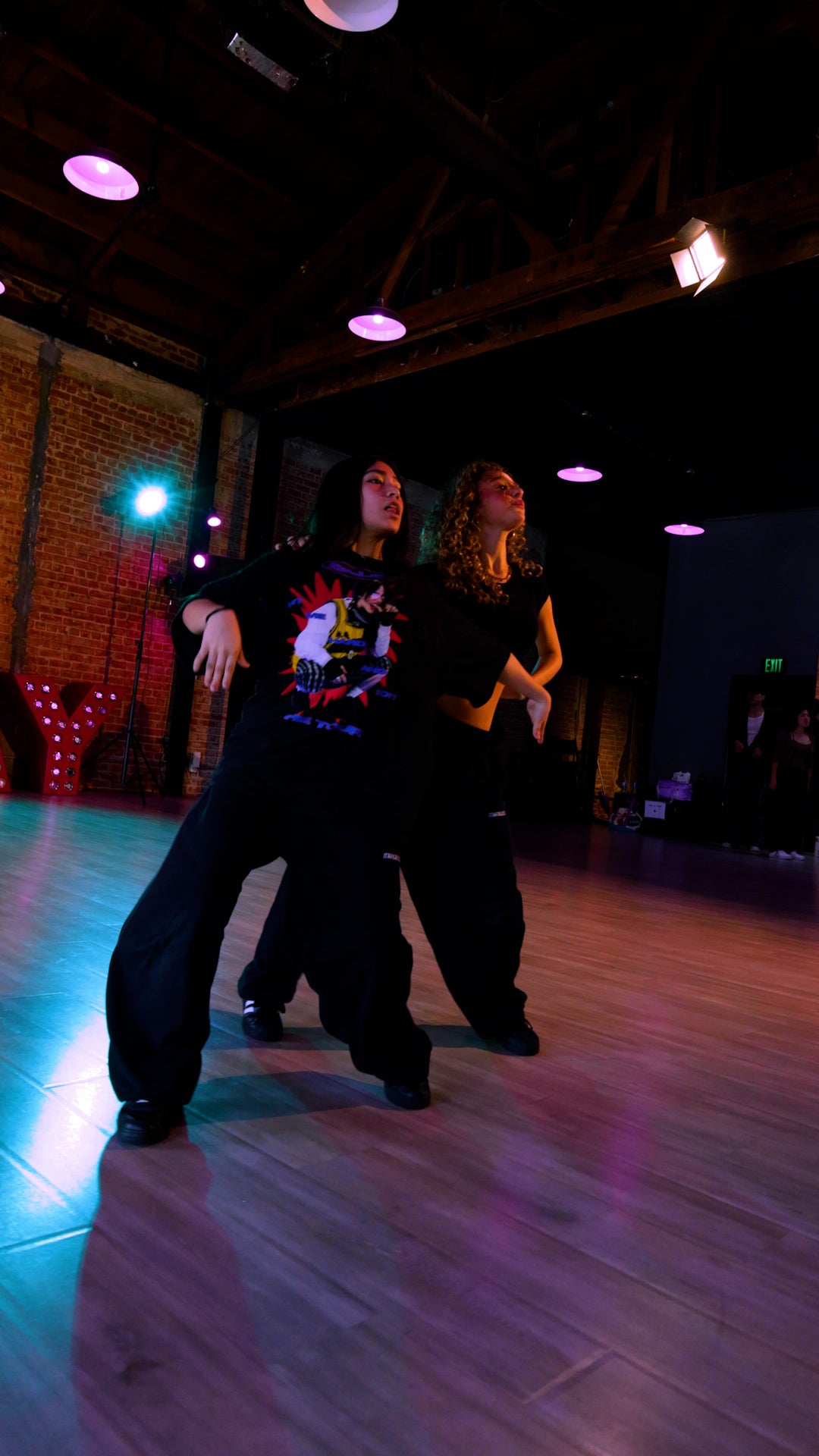 3.22 ROCK YOUR HIPS (ROUND 2)